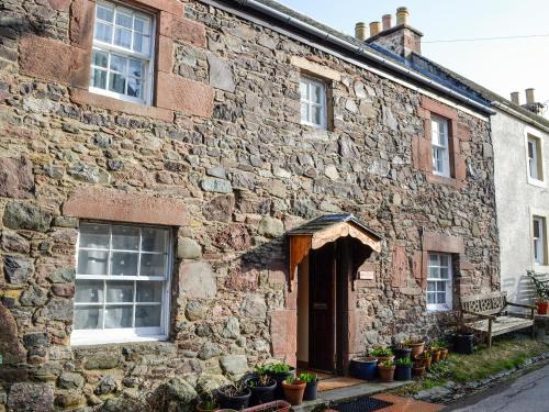 Abernethy House | Willesdene Cottage