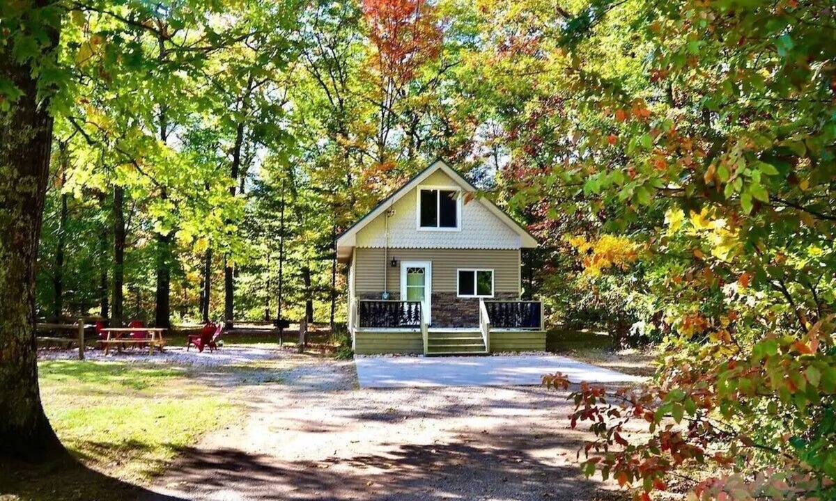 Wellston Cabin | Willie's "One More Fish" cabin in Wellston MI