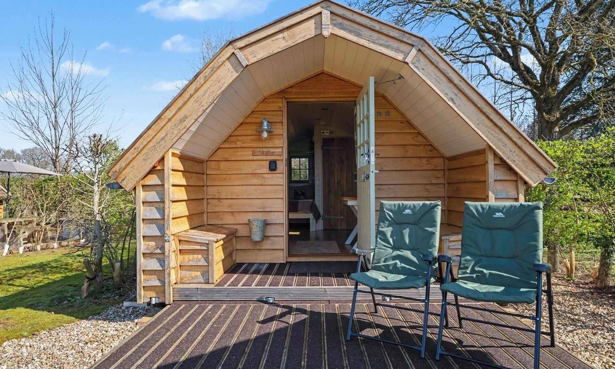 Ottery St Mary Cabin | Willow Stylish pod with peaceful rural views