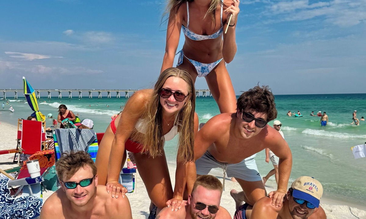 Navarre Beach Condo | Wilson's Beach Dream: Gulf Front 5 Star 3BR 3Bath with Beach Service