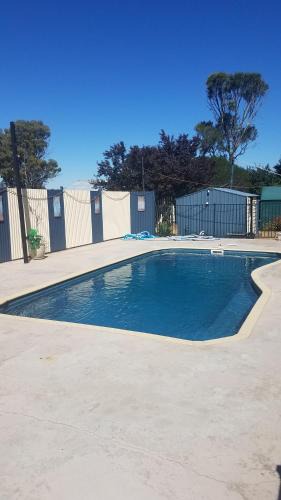 Nhill Hotel | Wimmera Motel