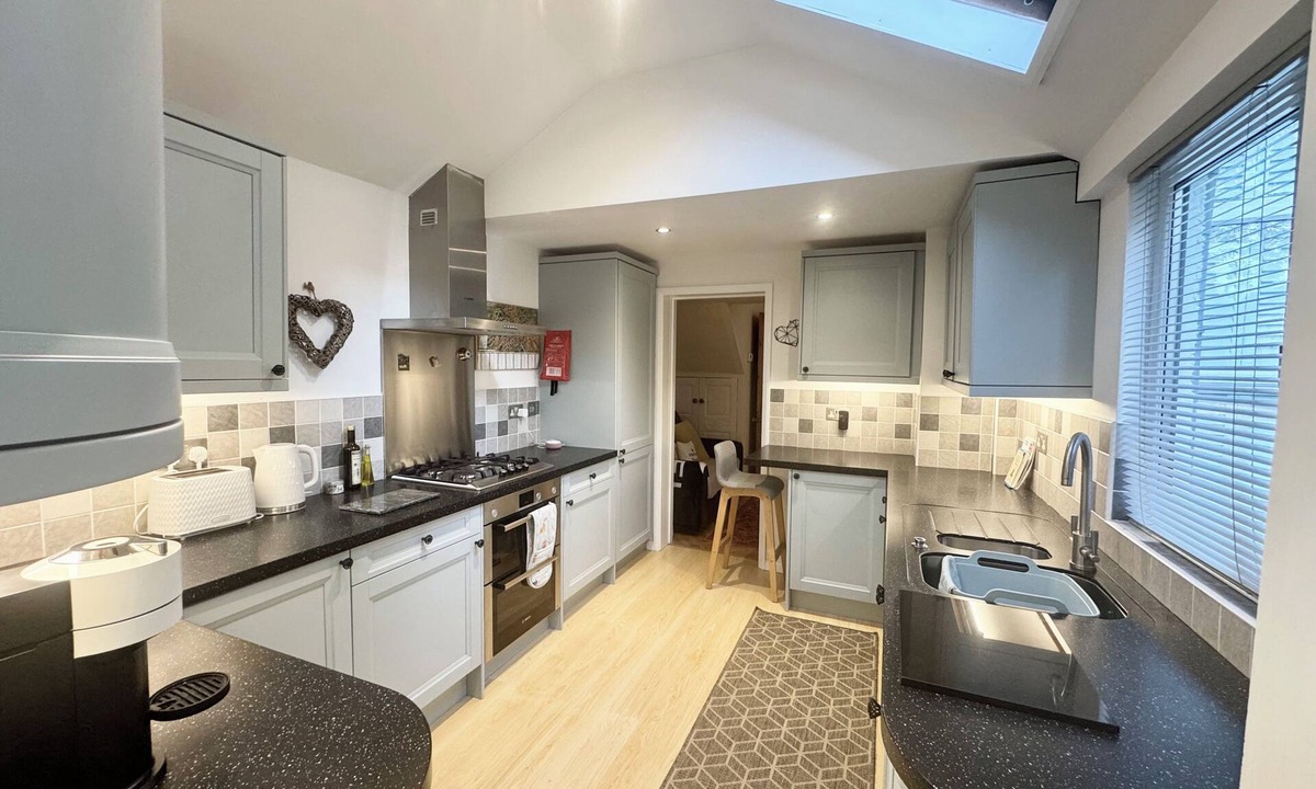 Windermere Cottage | Windermere Cottage for 8 | Walk Everywhere. Authentic Lakeland slate cottage,