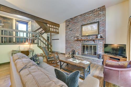 Hensonville House | Windham Retreat w/Private Deck & Mtn Views!