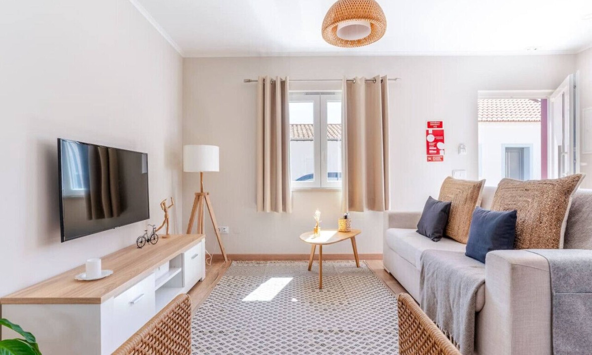 Odeceixe Apartment | Windmill Escape - Onda Townhouse by Lisbeyond