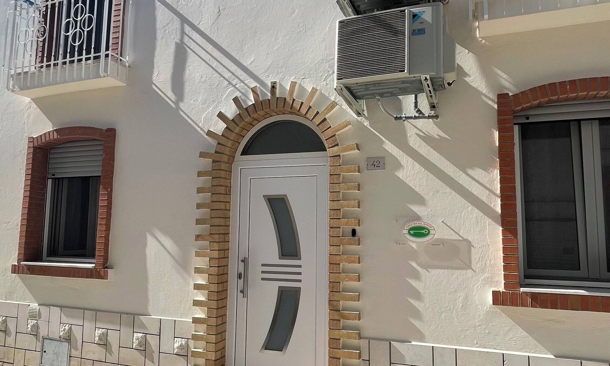 Campomarino House | Window on the Borgo