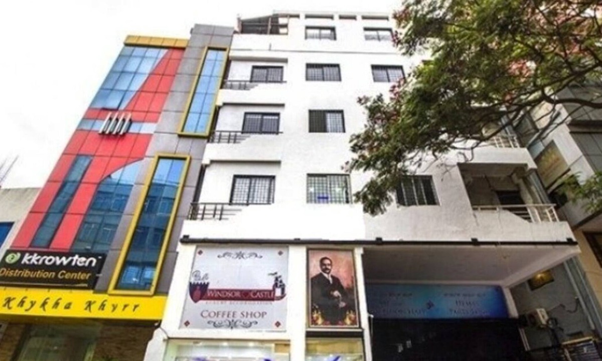 Shanthala Nagar Hotel | Windsor Castle Inn with parking