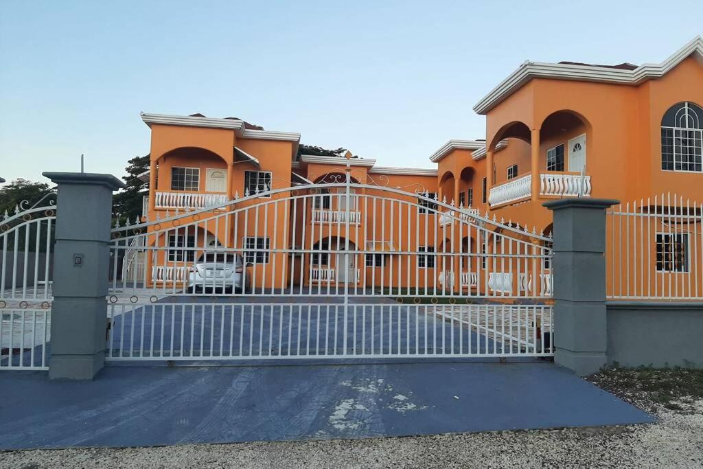 Savanna la Mar Apartment | Windsor Luxury Palace