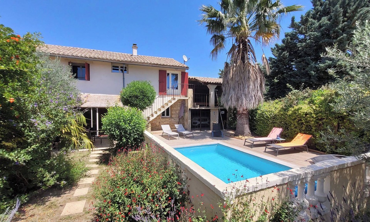 Sabran Villa | Winemaker's house with garden and pool in the gard