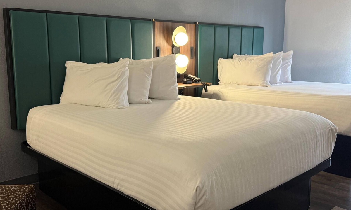 Wayne Hotel | Wingate by Wyndham Indianapolis Airport-Rockville Rd.