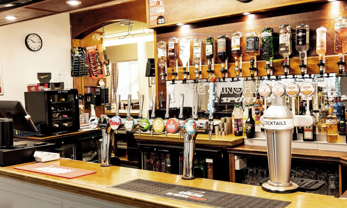 Llanbradach Hotel | Wingfield Hotel