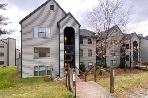 Ludlow Apartment | Winterplace K102