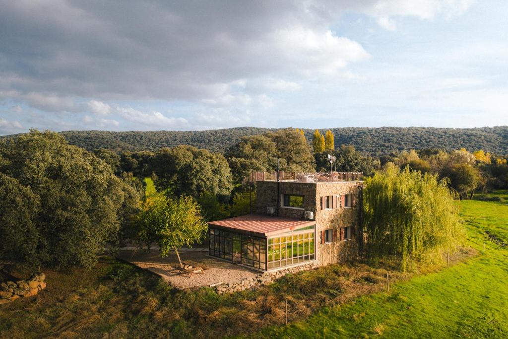 Mejorada House | Wishome - Bonita casa en finca privada con piscina, cerca de Gredos