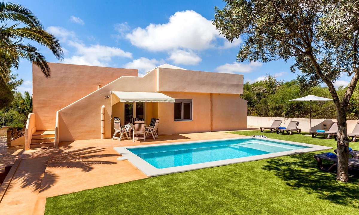 Cala Llombards Villa | With a roofterrace near the beach - Casa Antonio Invierno