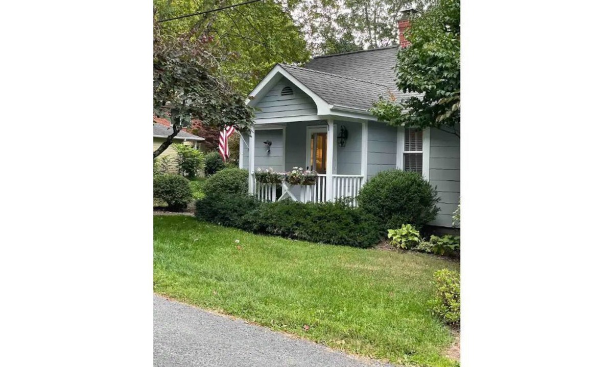 Lewisburg Cottage | With easy access to everything, this hidden gem is a “delightful surprise”!