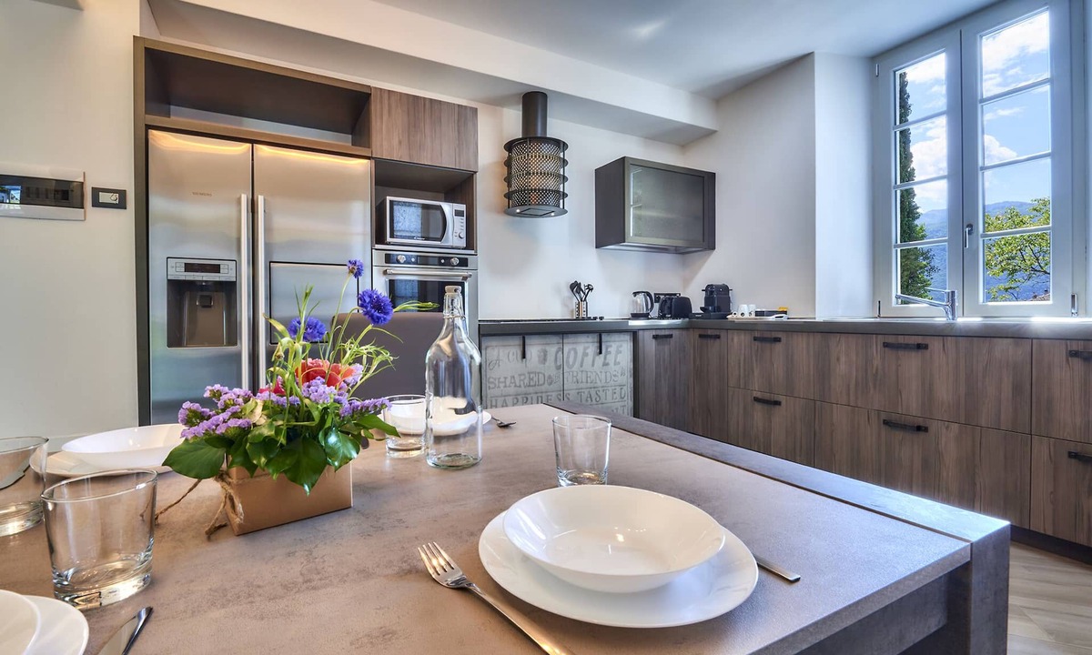 Lierna House | Within walking distance of the beach! A beautiful home in which to relax
