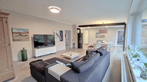 Untermberg Apartment | Wohnung mit Sauna, Garten & Schwimmteich