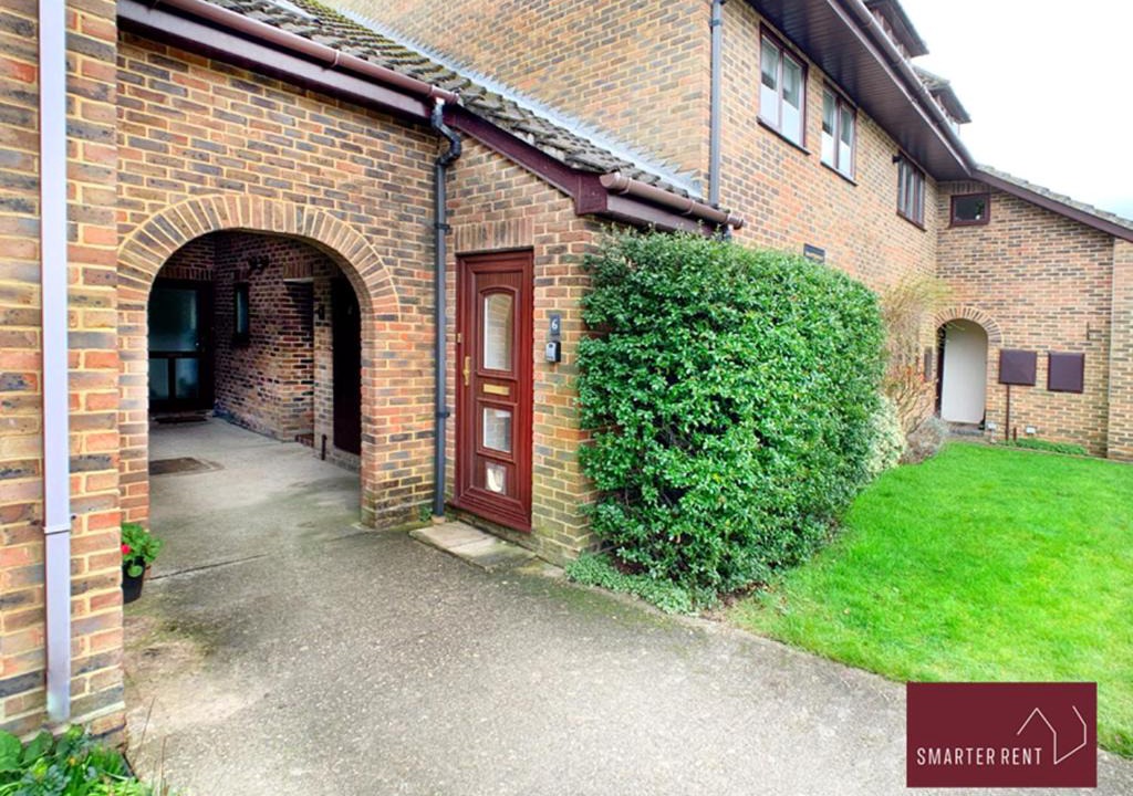 Wokingham Apartment | Wokingham - Maisonette Communal Garden