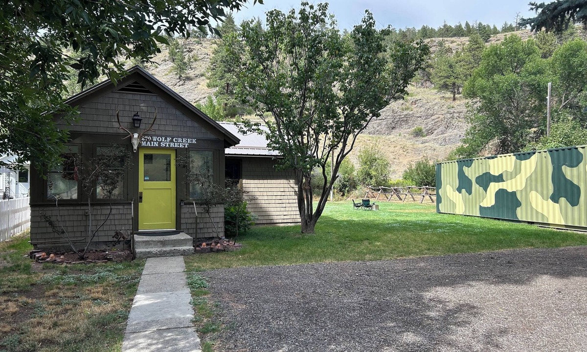 Wolf Creek House | Wolf Creek Basecamp - Premier fishing! Walking distance to restaurants and bars