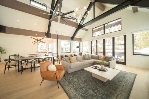 Keystone House | Wolf Rock Home 82 by SummitCove Lodging in Colorado