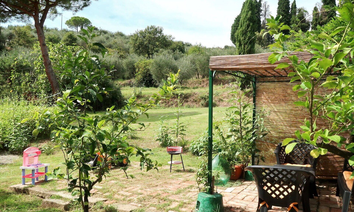 Sinalunga Villa | Wonderful private villa for 11 people with WIFI, TV, balcony and pets allowed