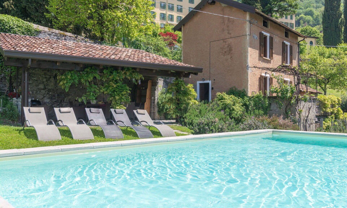Perledo Villa | Wonderful private villa for 6 guests with private pool, WIFI, TV, patio and pets allowed