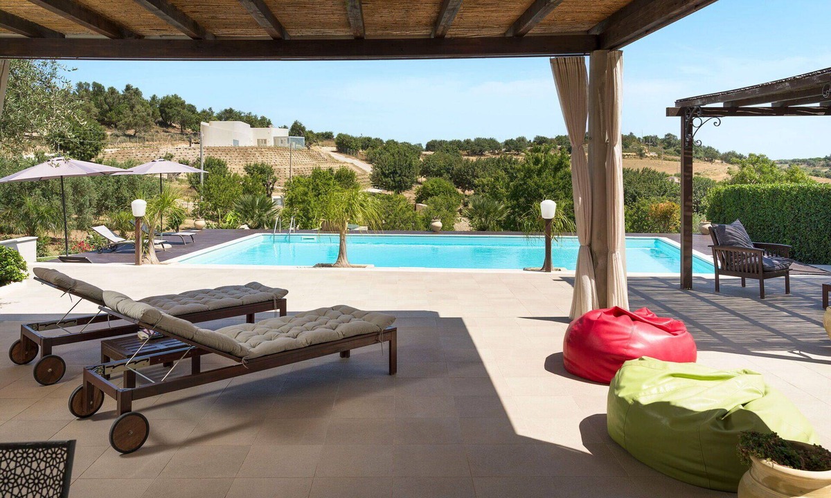 Casale Modica Villa | Wonderful private villa for 4 people with A/C, WIFI, private pool, TV, terrace and panoramic view