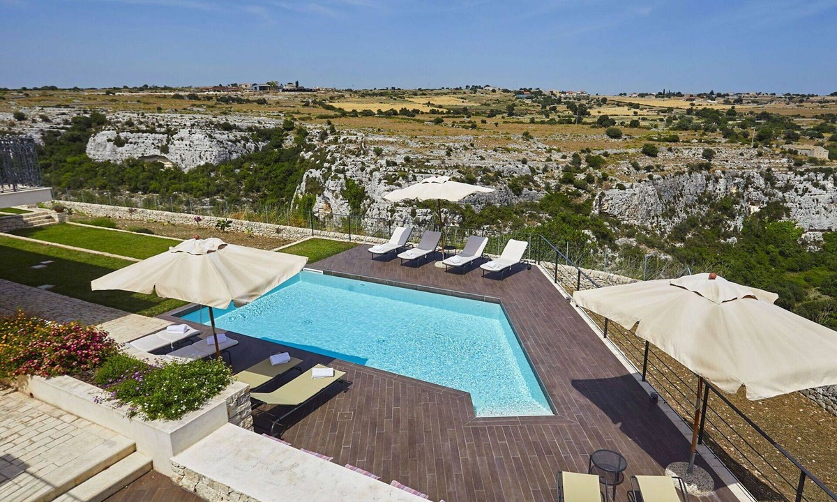 Cannizzara Villa | Wonderful private villa for 16 people with A/C, hot tub, private pool, WIFI, TV and patio