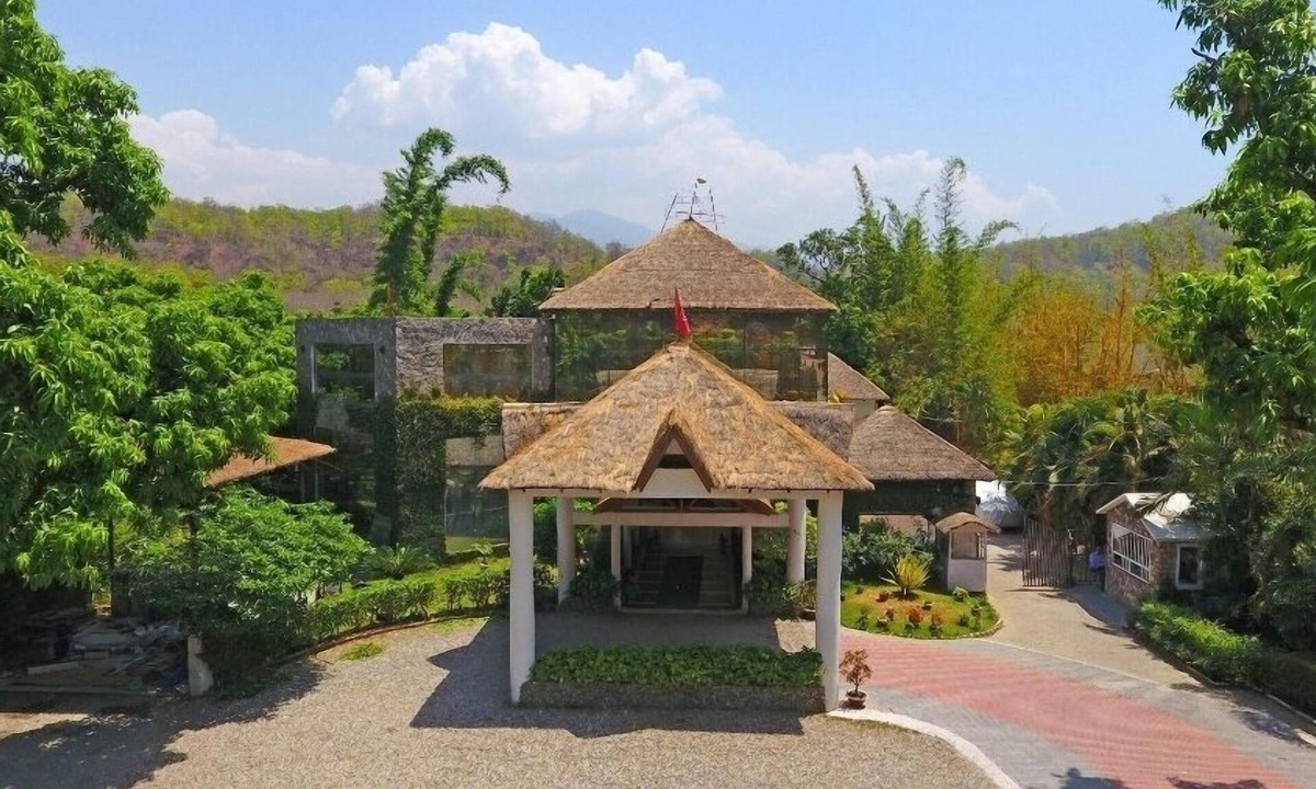 Garjia Hotel | Wood castle Spa & Resort