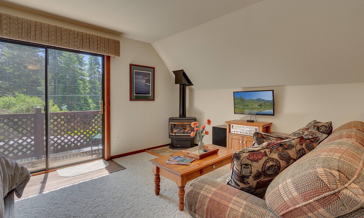 Tahoe Woods Apartment | Woodland Hideaway: Studio, 1 BA Apartment in Tahoe City, Sleeps 4