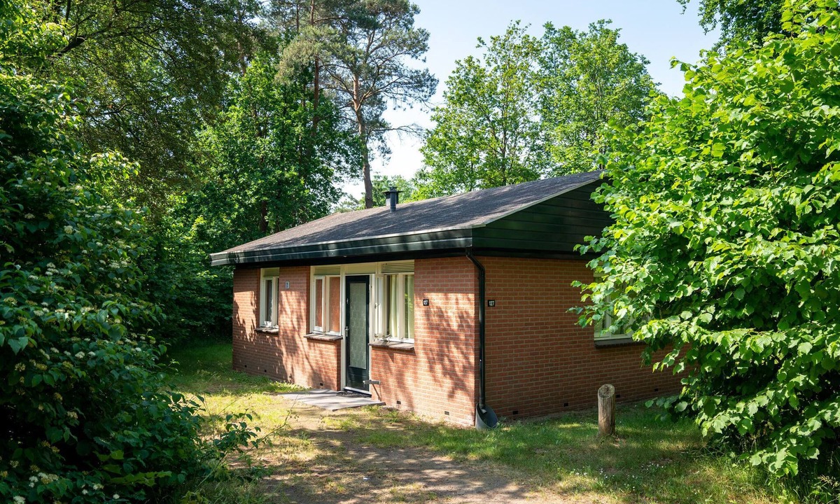 Krachtighuizen House | Woodland Retreat in Putten