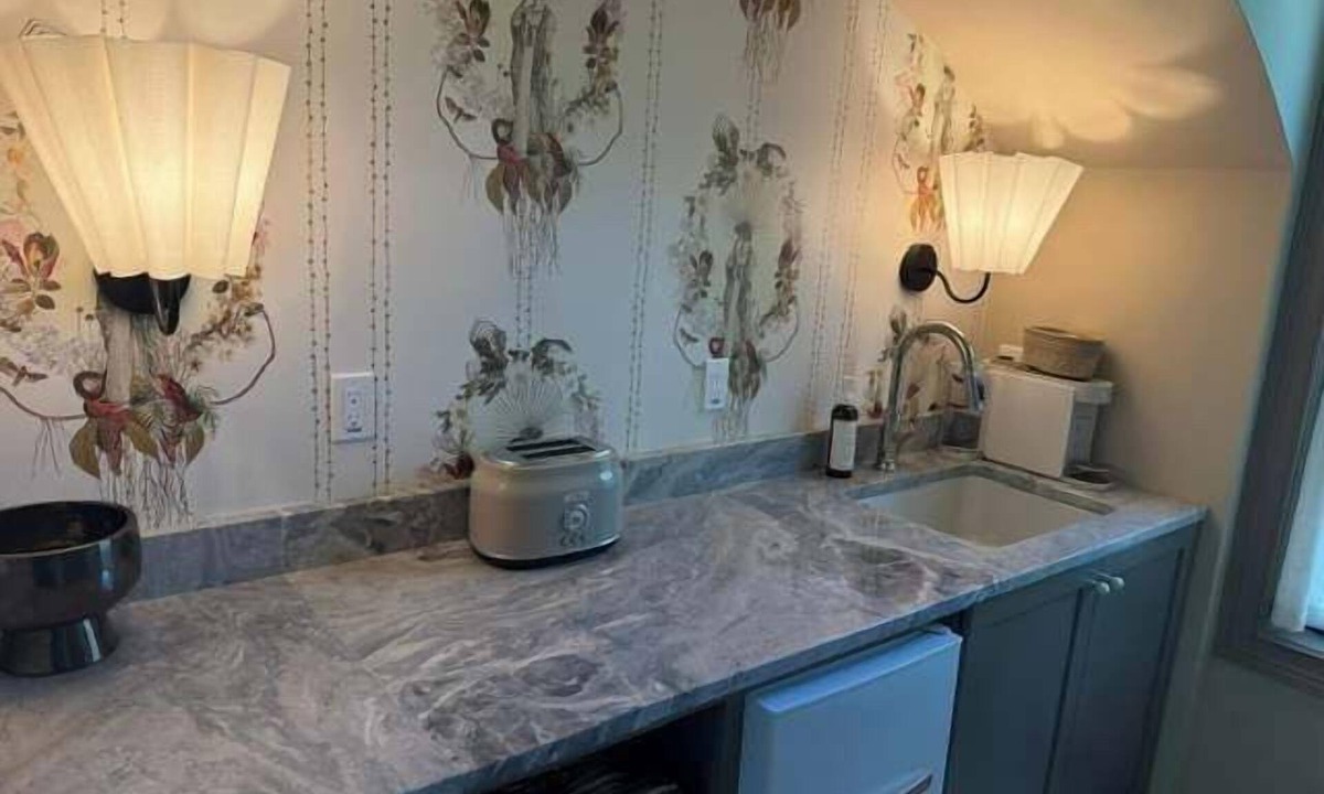 New Buffalo Villa | Woodsage - Upscale 2 Bedroom Villa at Petite Acres