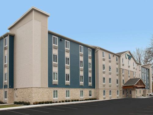 Buford Hotel | WoodSpring Suites Buford near Mall of Georgia-Lake Lanier