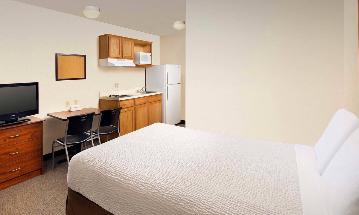 Pleasant Hill Hotel | WoodSpring Suites Des Moines Pleasant Hill