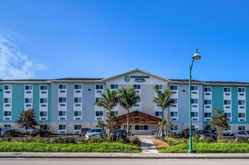 East Naples Hotel | WoodSpring Suites Naples West
