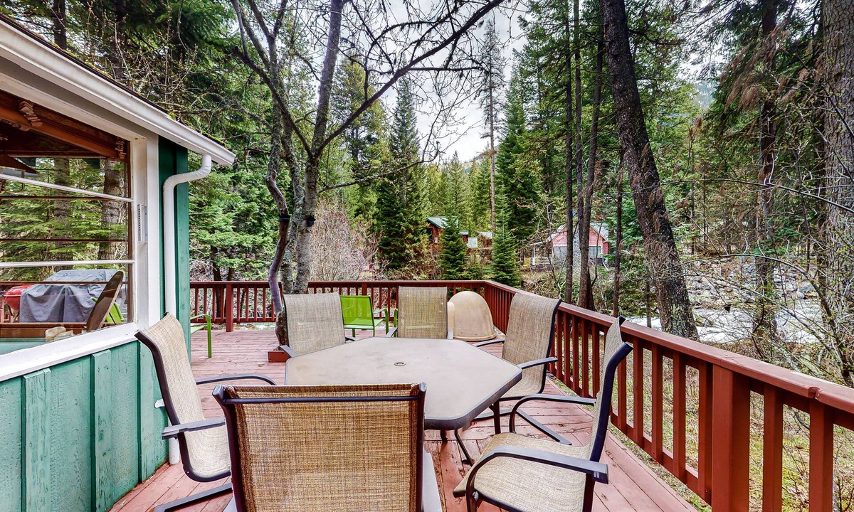Joseph Cabin | Woodsy riverfront basecamp with fireplace, large deck & firepit - dogs welcome