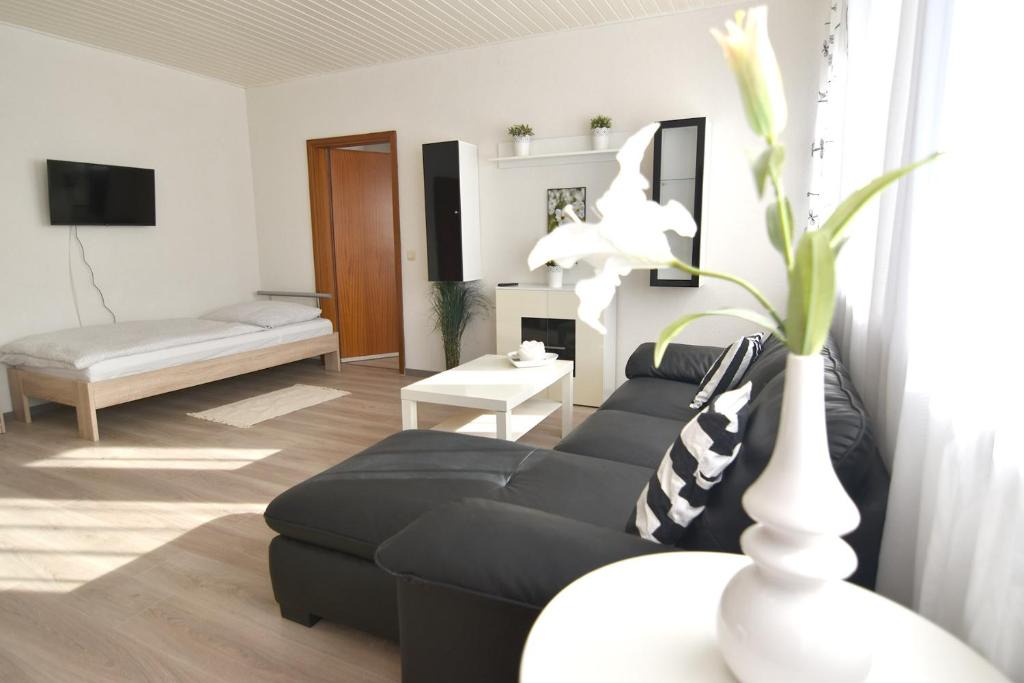 Troisdorf-West Apartment | Work & Stay Troisdorf