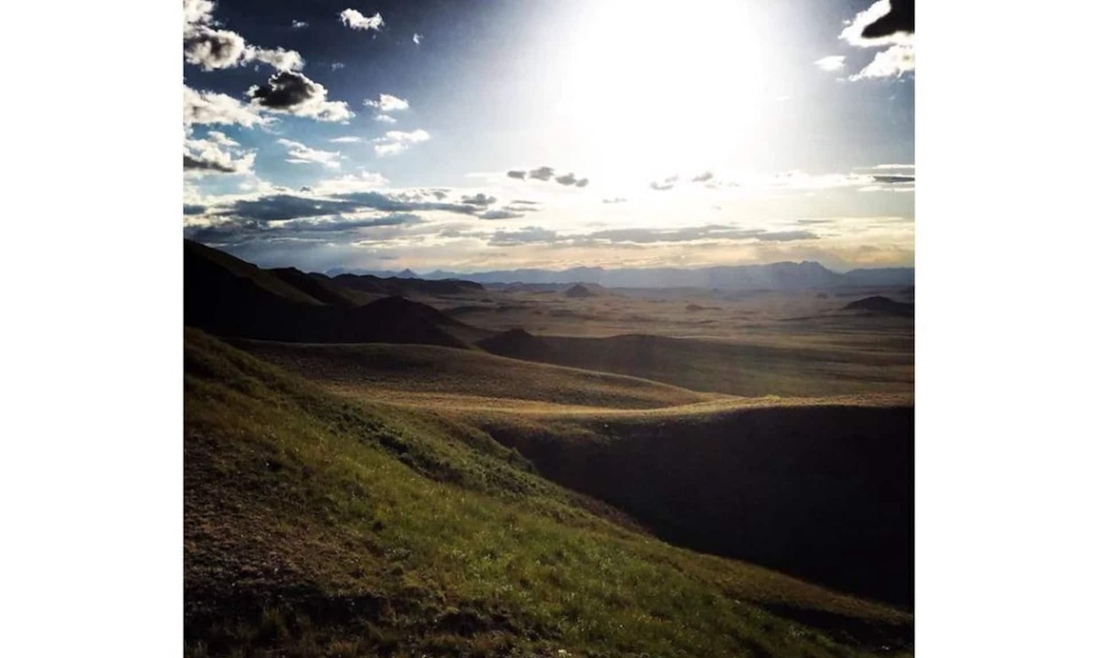Augusta House | Working Cattle Ranch, Between Yellowstone and Glacier!