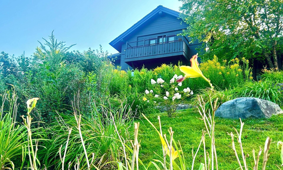 Moscow Villa | World-Class Mountain View Villa @ Trapp & Stowe with Exclusive Amenities