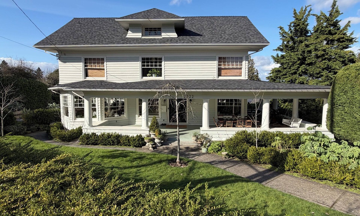 Stevens House | World Cup Headquarters! Perfect for large groups!