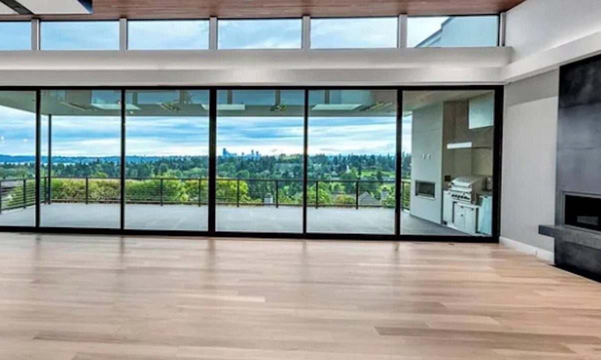 Clyde Hill House | World Cup Luxury Estate: Seattle Views, Pool/Golf