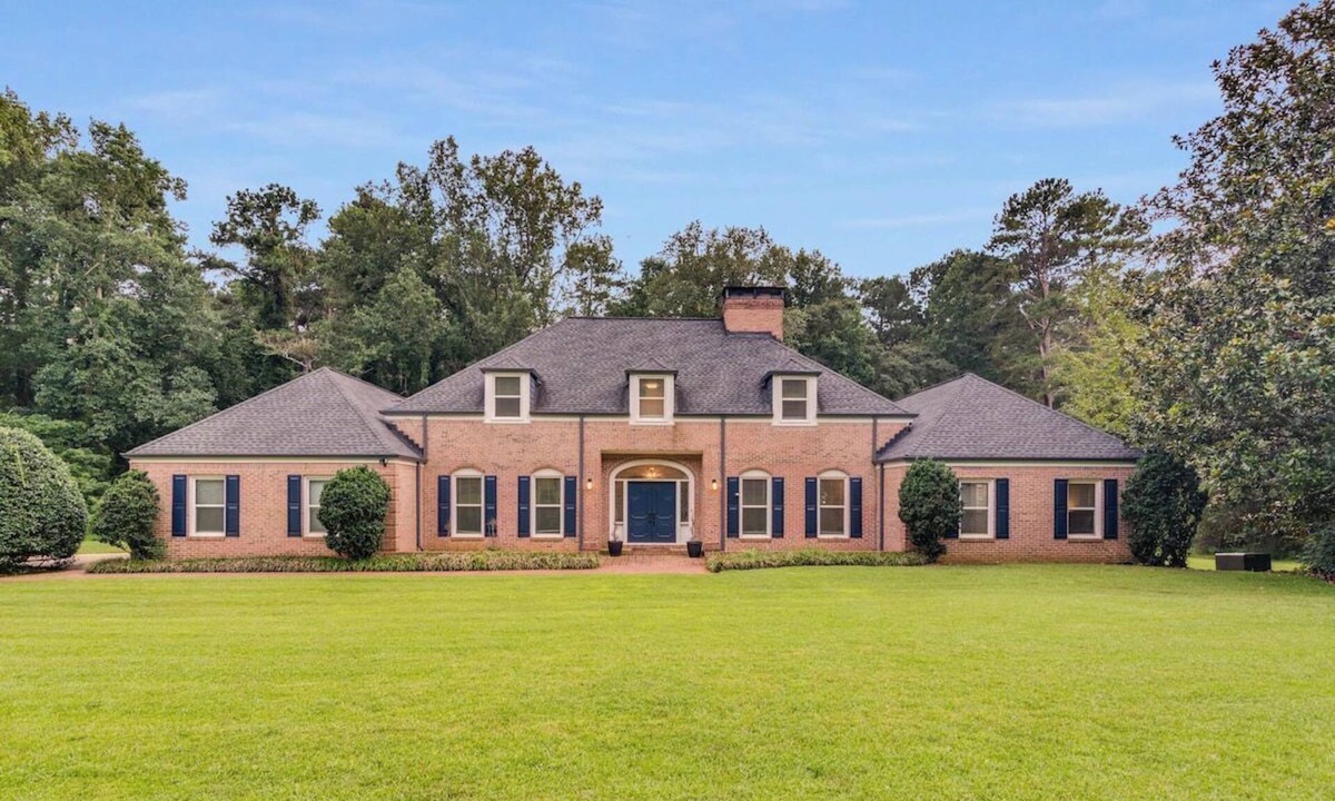 Lithonia Villa | World Cup Villa Pool + Private Soccer Sleeps 16