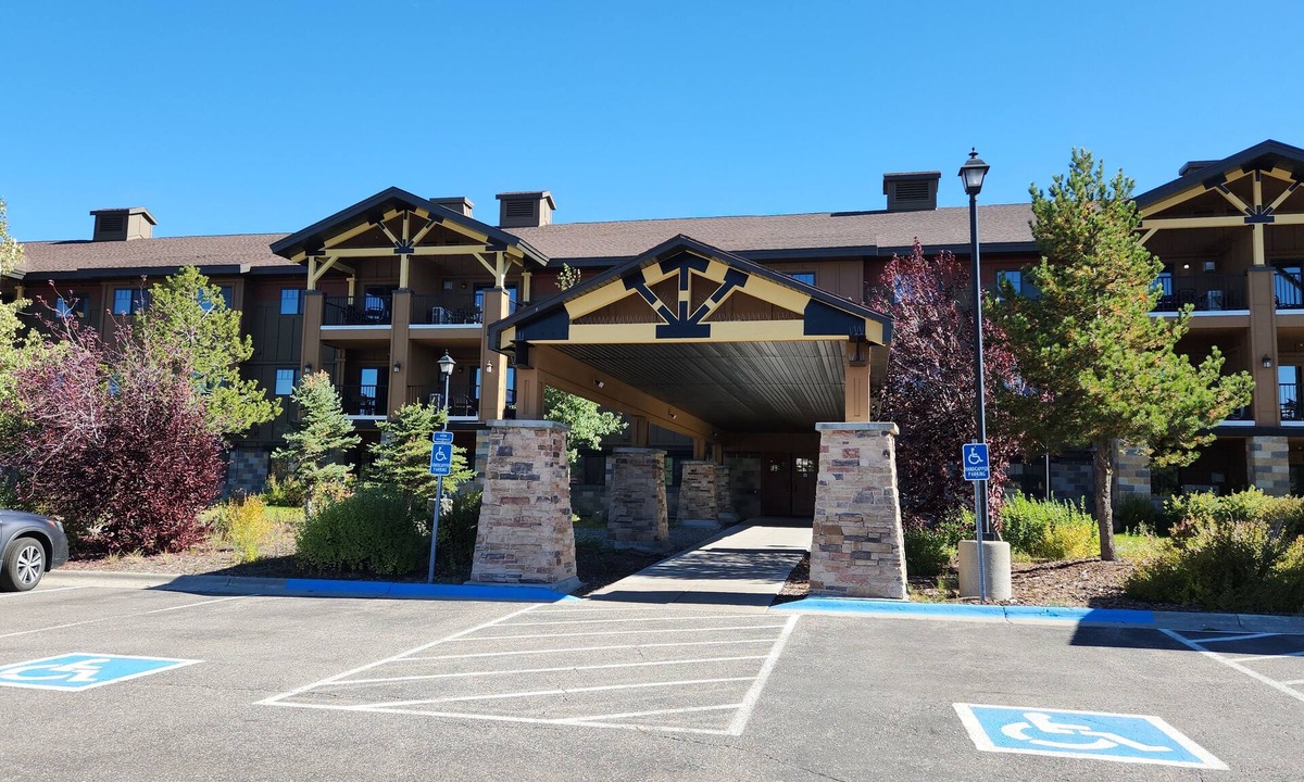 West Yellowstone Resort | Worldmark West Yellowstone is perfect for viewing an incredibly amazing place