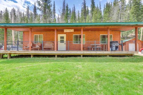 Deadwood House | Wraparound Deck & Grill: Deadwood Cabin