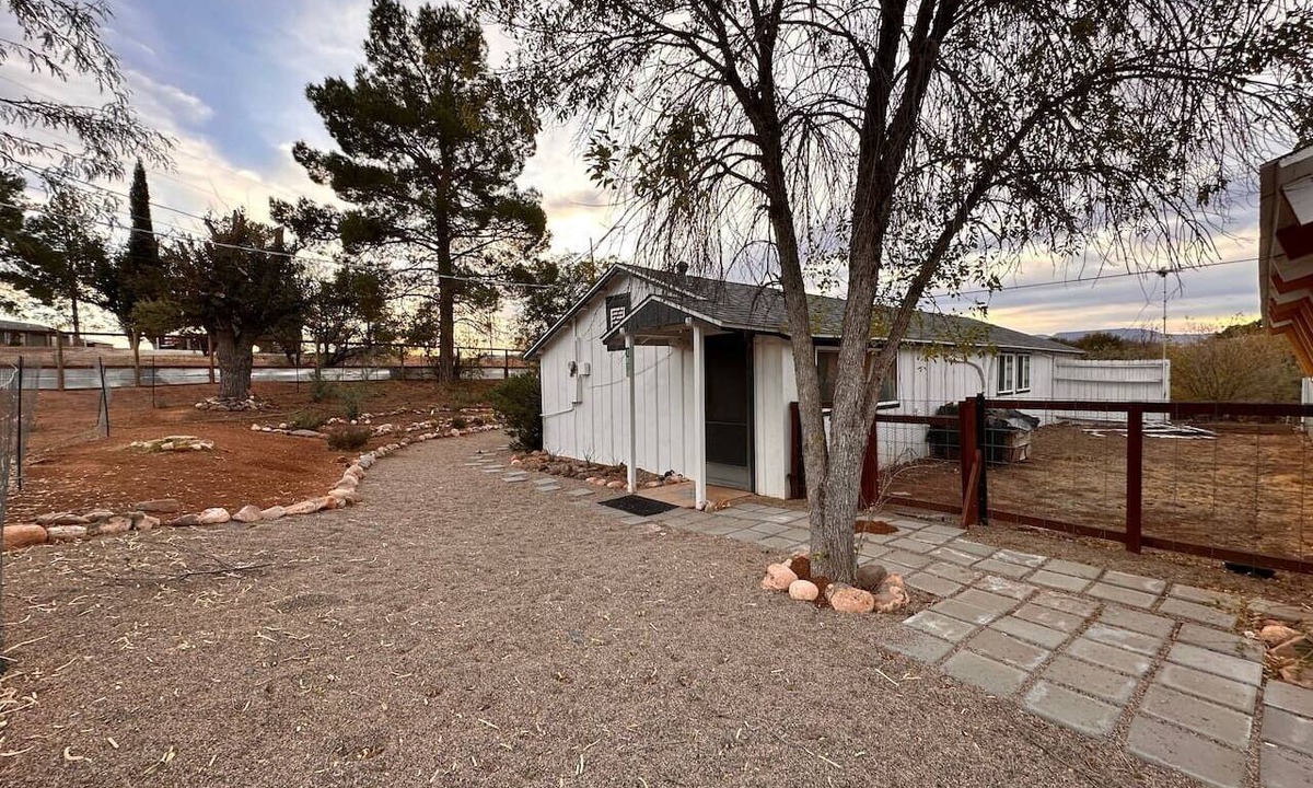 Cornville Cottage | WSR: Wisdom Keeper, Cottage Experience near Sedona