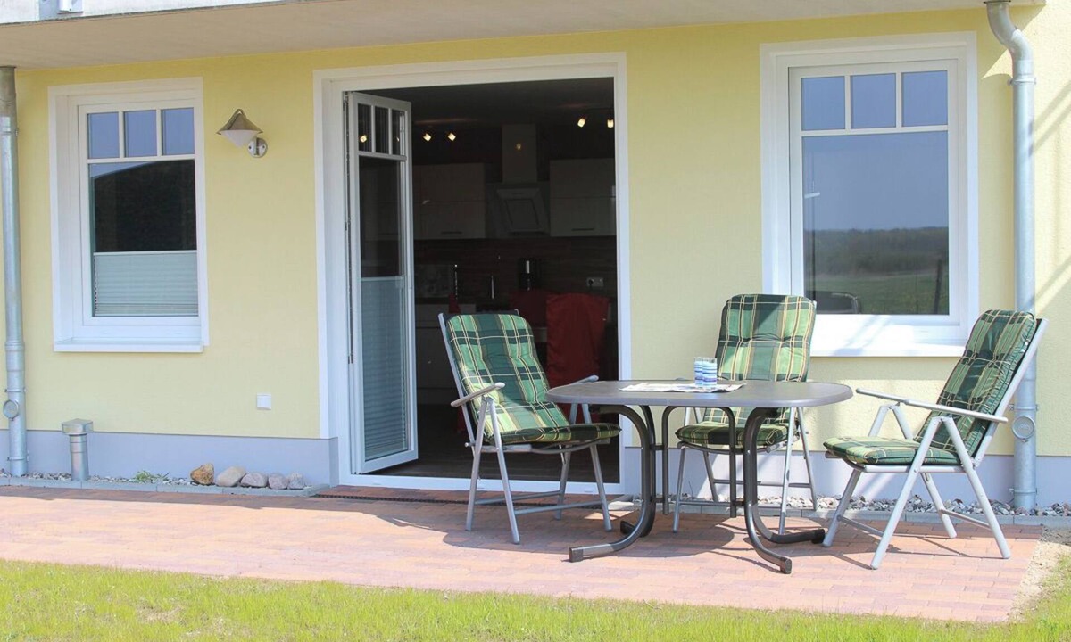 Borgerende Apartment | Wunderschöne Ferienwohnung mit Kamin, Fußbodenheizung und Blick in die Natur und nur 200 m bis zur Ostsee
