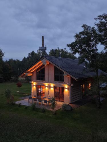 Muldestausee House | wunderschönes Blockhaus direkt am See für 10 PAX