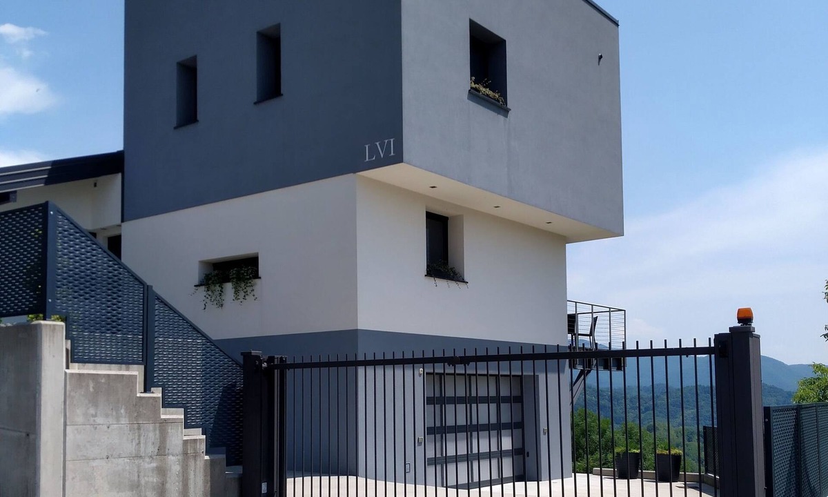 Tarcento House | Wunderschönes Ferienhaus mit Pool und 360° Blick by Interhome