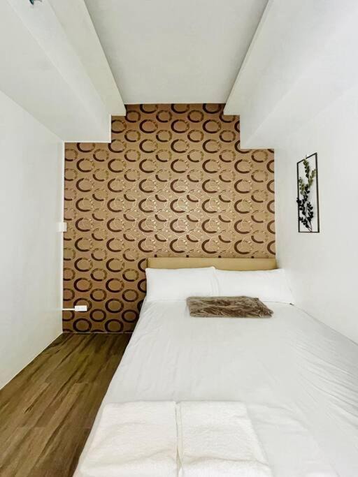 Mandurriao Apartment | WV 10 Stylish 1BR Apartment