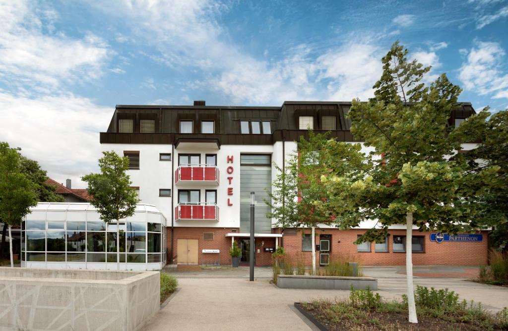 Oberasbach Hotel | XZLLENZ light, Parken, 24h digitaler Check In und Zugang