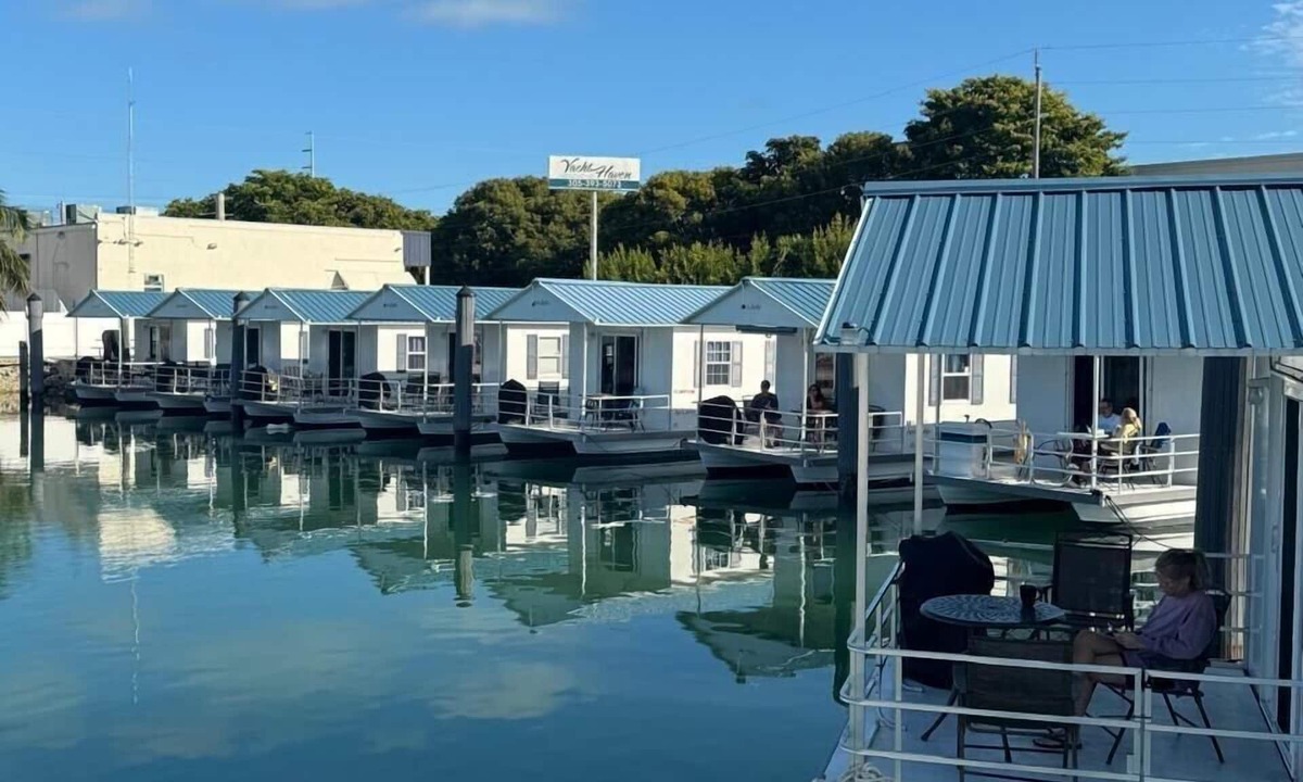 Marathon Boat Rental | Yacht Haven Marina